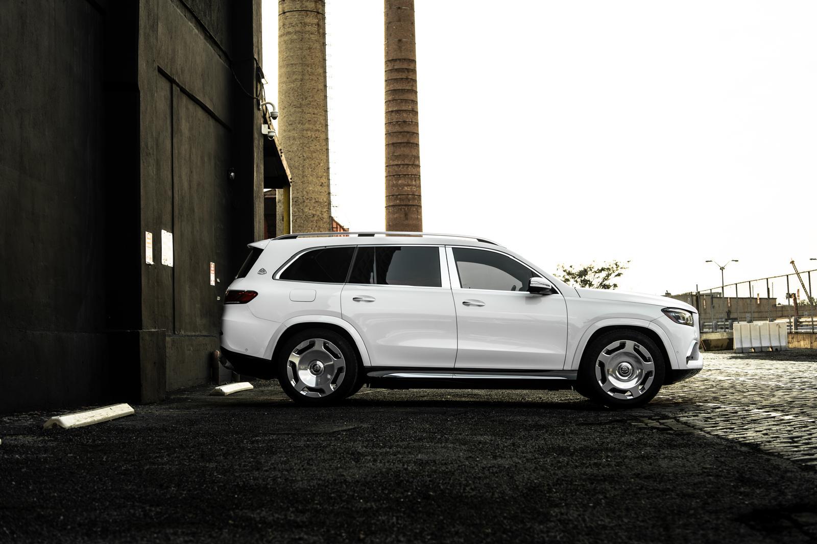 Mercedes-GLS-Maybach-7